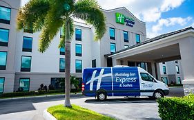 Holiday Inn Express Hotel & Suites Tampa-Oldsmar By Ihg